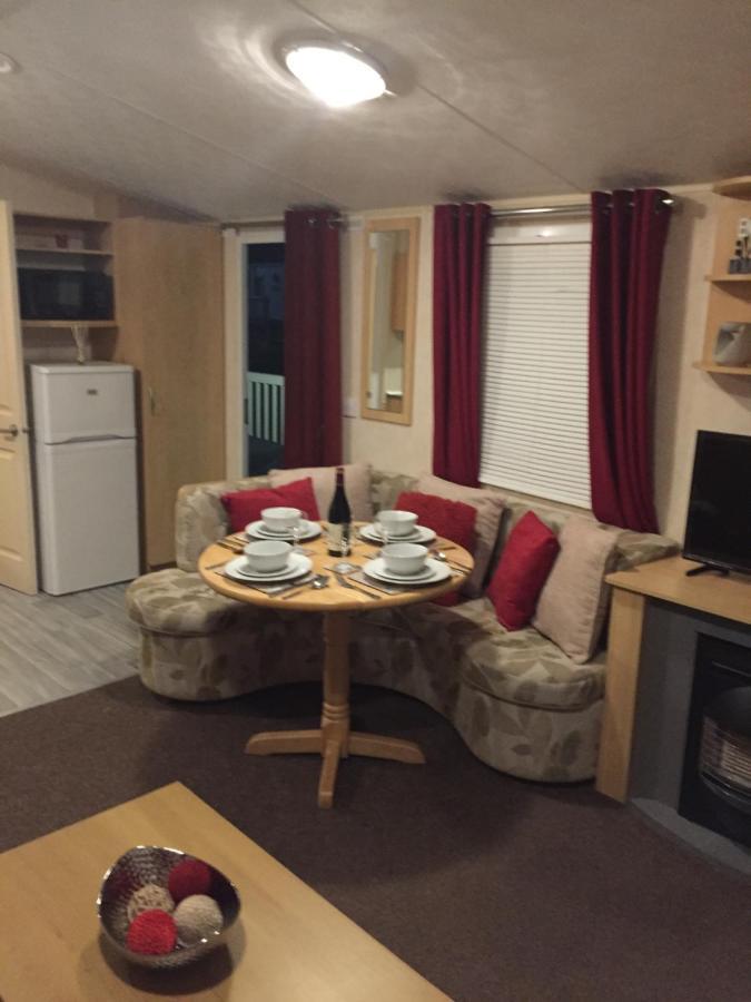 Calypso Hot Tub Breaks Tattershall Lakes Pet Friendly Eksteriør bilde