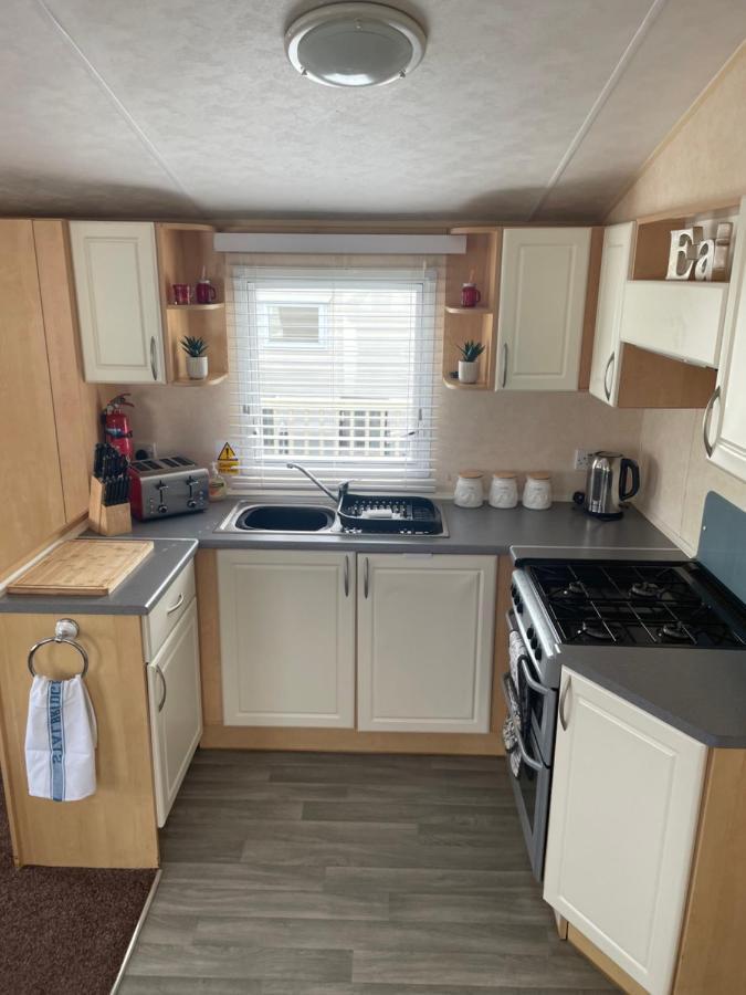 Calypso Hot Tub Breaks Tattershall Lakes Pet Friendly Eksteriør bilde